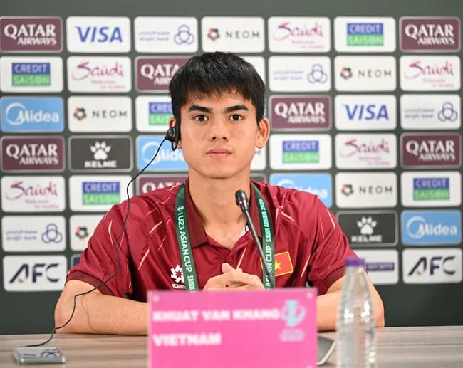 Chơi nổ hũ trên điện thoại di động